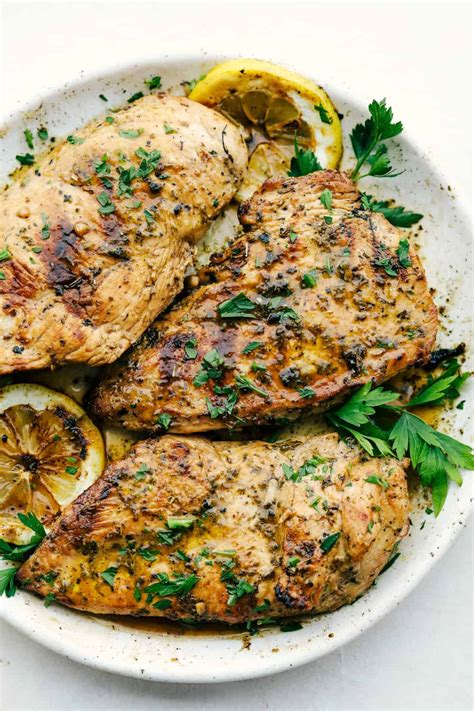 How much fat is in marinated chicken breast, strips - calories, carbs, nutrition