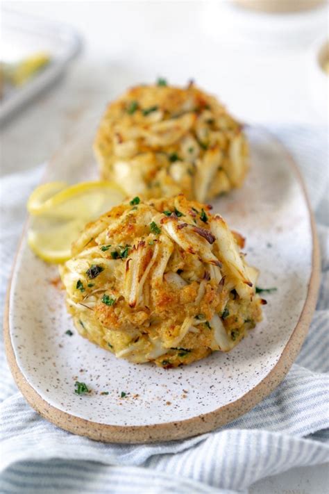 How much fat is in maryland crab cakes - calories, carbs, nutrition