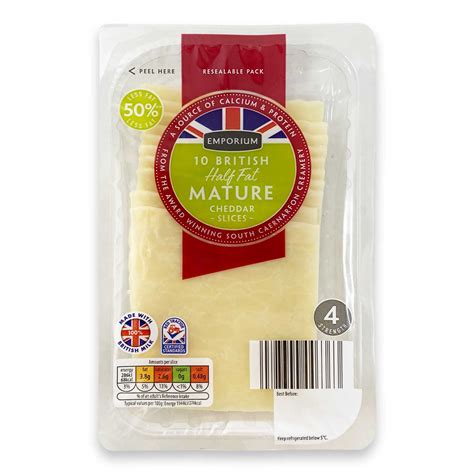How much fat is in mature cheddar slices - calories, carbs, nutrition