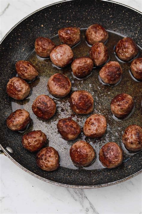 How much fat is in meatballs - calories, carbs, nutrition