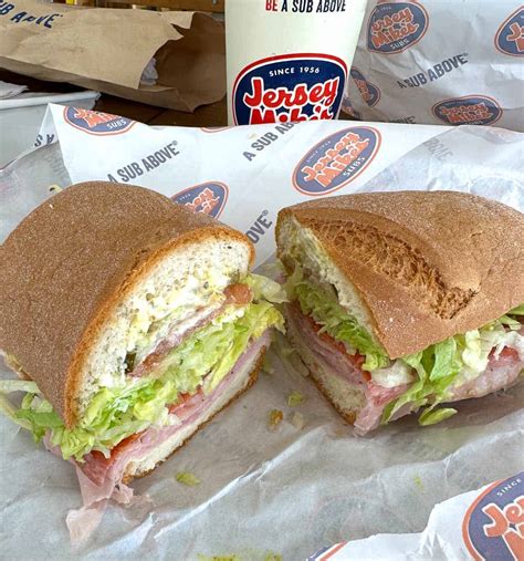 How much fat is in meatless mike sandwich on white bread - calories, carbs, nutrition