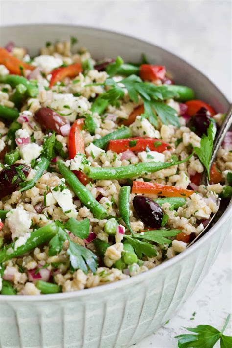 How much fat is in mediterranean barley salad - calories, carbs, nutrition