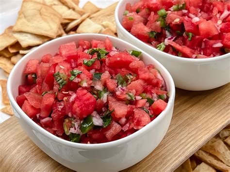 How much fat is in melon salsa - calories, carbs, nutrition