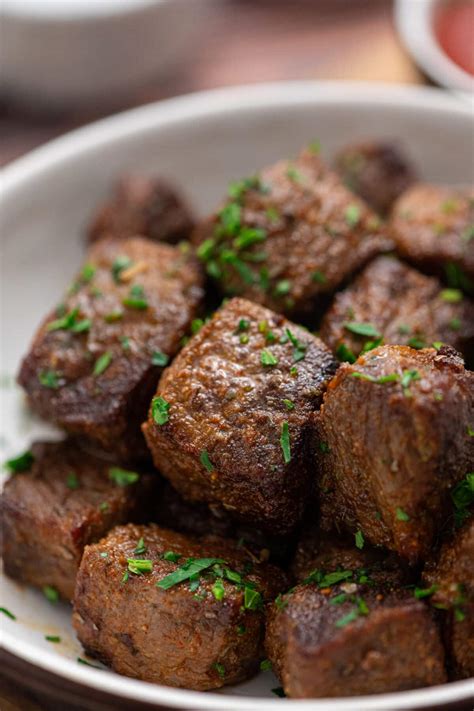 How much fat is in melty steak bites medium - calories, carbs, nutrition