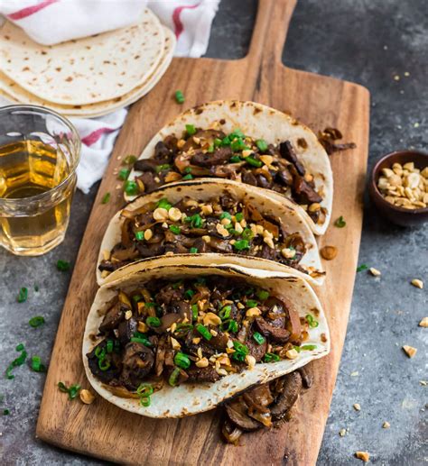 How much fat is in mexican mushroom street taco - calories, carbs, nutrition