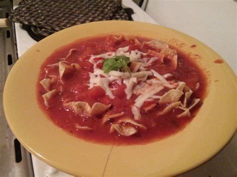 How much fat is in mexican tomato lime soup - calories, carbs, nutrition