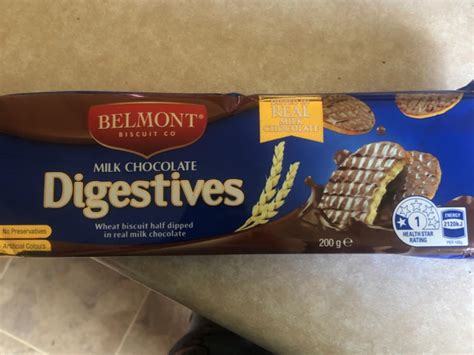 How much fat is in milk chocolate digestive biscuits - calories, carbs, nutrition