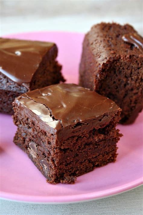 How much fat is in mini chocolate fudge brownies - calories, carbs, nutrition