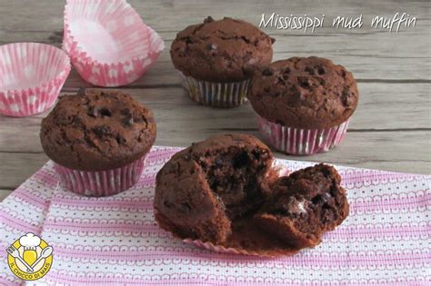 How much fat is in mississippi mud muffin - calories, carbs, nutrition