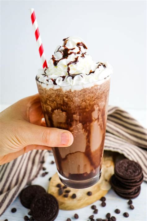 How much fat is in mocha cookie crumble frap - calories, carbs, nutrition