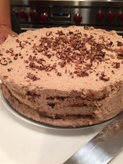 How much fat is in mocha ice box cake - calories, carbs, nutrition