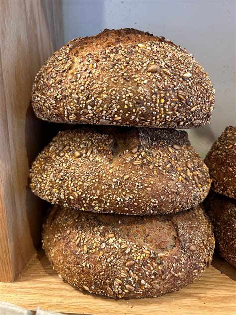 How much fat is in multi grain batch loaf - calories, carbs, nutrition