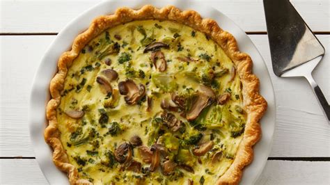 How much fat is in mushroom and broccoli flan (v) - calories, carbs, nutrition