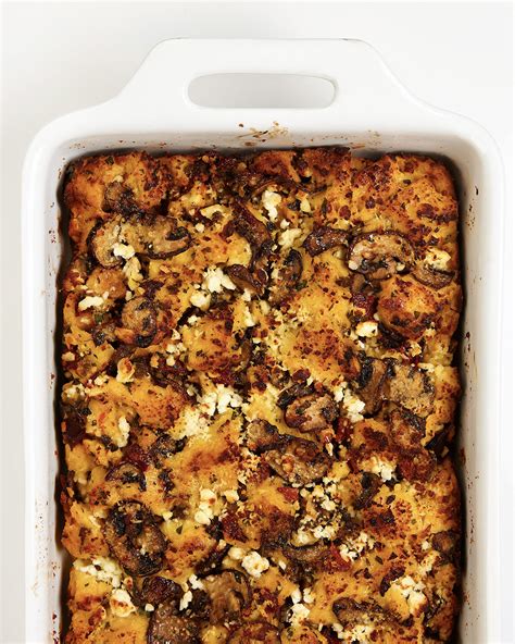 How much fat is in mushroom cheese strata - calories, carbs, nutrition