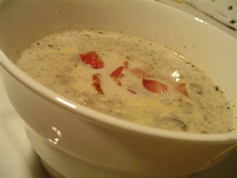 How much fat is in mushroom potato chowder w/smoked gouda - calories, carbs, nutrition