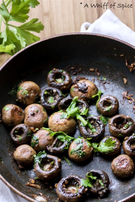 How much fat is in mushrooms sauteed with garlic and parsley 1 oz - calories, carbs, nutrition