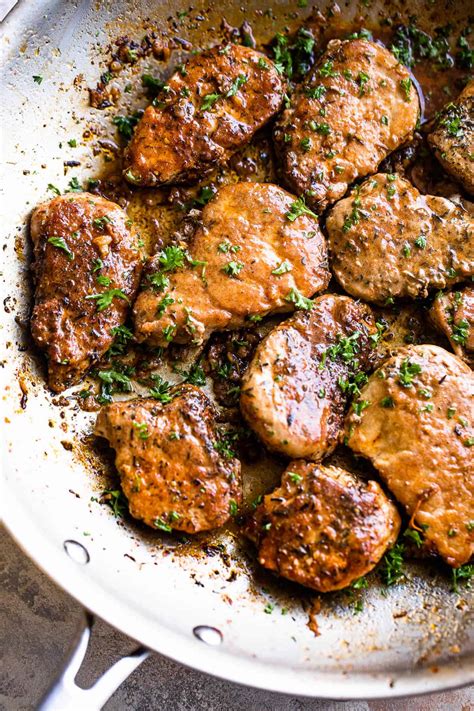 How much fat is in mustard seed crusted pork tenderloin medallions - calories, carbs, nutrition