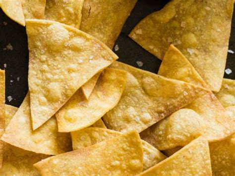 How much fat is in nacho chips - calories, carbs, nutrition