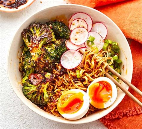 How much fat is in noodle bowl roasted vegetables ramen - calories, carbs, nutrition