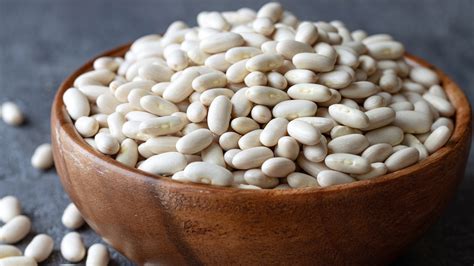 How much fat is in northern white beans with artichokes, white beans - calories, carbs, nutrition