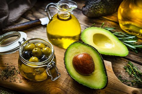 How much fat is in oil, avocado - calories, carbs, nutrition