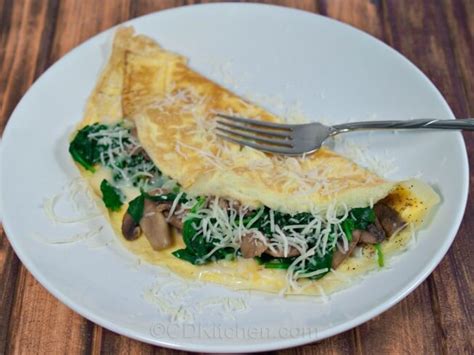 How much fat is in omelet bacon mushroom spinach & swiss - calories, carbs, nutrition