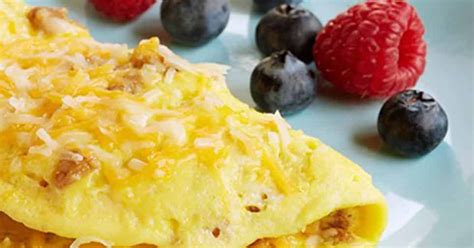 How much fat is in omelet w/cheese and sausage patty - calories, carbs, nutrition