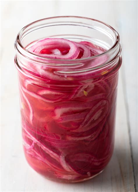 How much fat is in onion red pickled 1 oz - calories, carbs, nutrition