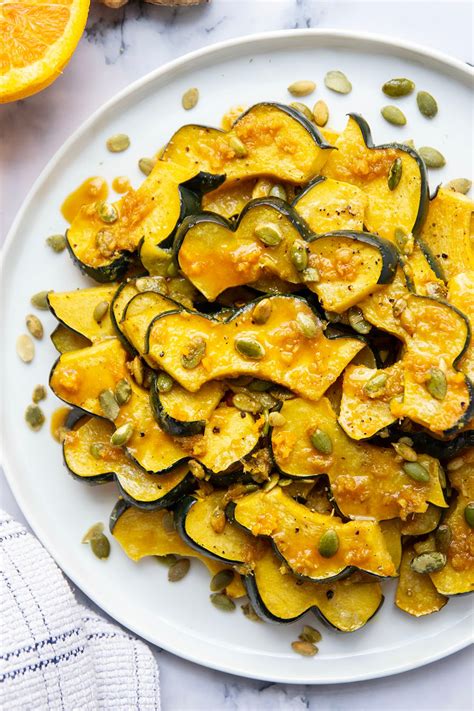 How much fat is in orange glazed acorn squash - calories, carbs, nutrition