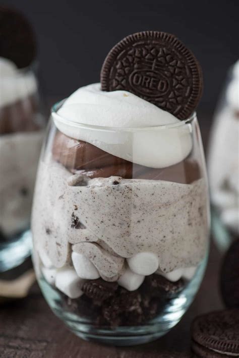 How much fat is in oreo parfait - calories, carbs, nutrition