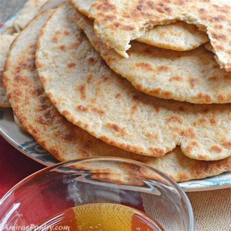 How much fat is in organic middle east flat bread sandwich - calories, carbs, nutrition