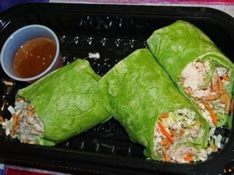 How much fat is in oriental chicken wrap - calories, carbs, nutrition