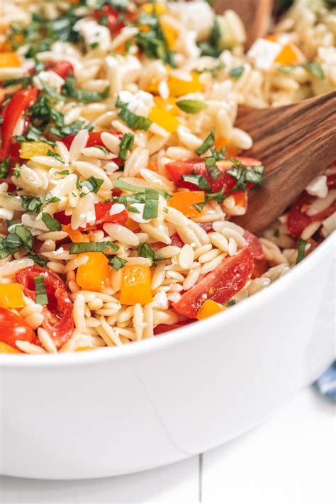 How much fat is in orzo with feta - calories, carbs, nutrition