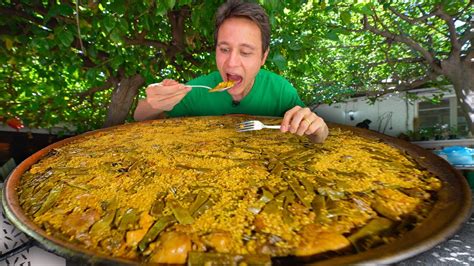 How much fat is in paella - calories, carbs, nutrition