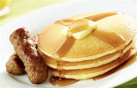 How much fat is in pancakes and turkey sausage - calories, carbs, nutrition