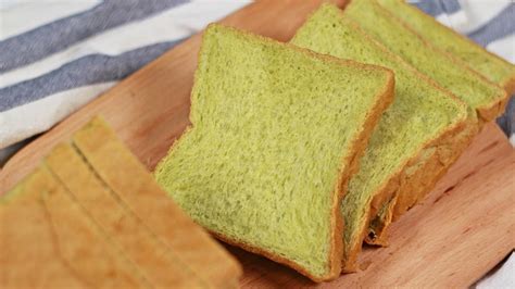 How much fat is in pandan bread - calories, carbs, nutrition