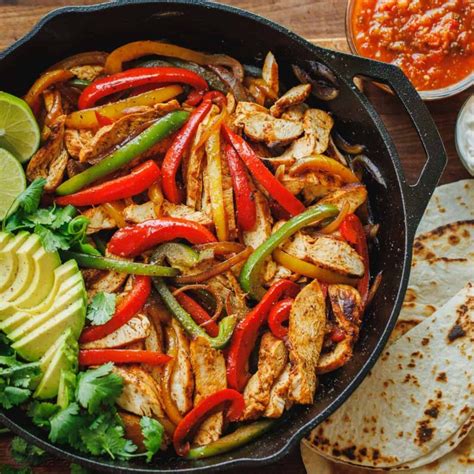 How much fat is in pandinis sand labretti chicken fajita - calories, carbs, nutrition