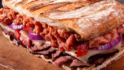 How much fat is in panini roast beef & cheddar sourdough - calories, carbs, nutrition