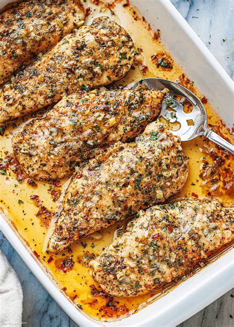 How much fat is in parmesan chicken breast with sauce - calories, carbs, nutrition