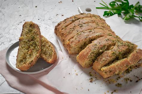 How much fat is in parmesan ciabatta bread - calories, carbs, nutrition