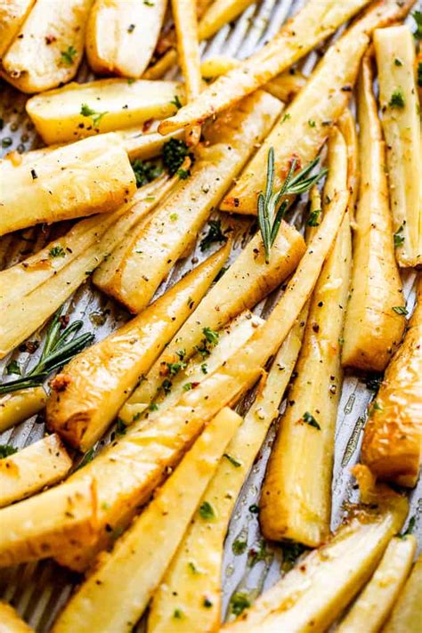 How much fat is in parsnips simply roasted diced 1