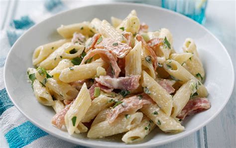 How much fat is in pasta penne carbonara vegan - calories, carbs, nutrition