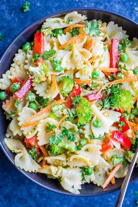 How much fat is in pasta primavera salad - calories, carbs, nutrition