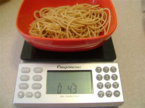 How much fat is in pasta spaghetti cooked basic method 4 oz - calories, carbs, nutrition