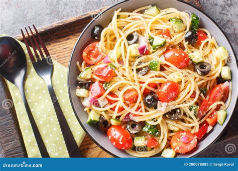 How much fat is in pasta with olives and tomatoes (1) - calories, carbs, nutrition