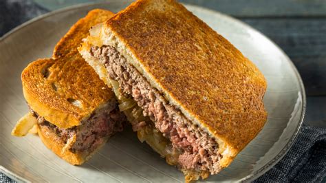 How much fat is in patty melt - calories, carbs, nutrition