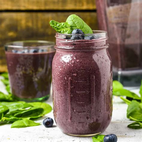 How much fat is in peach berry spinach smoothie - calories, carbs, nutrition