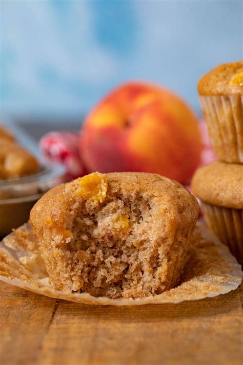 How much fat is in peach muffins - calories, carbs, nutrition
