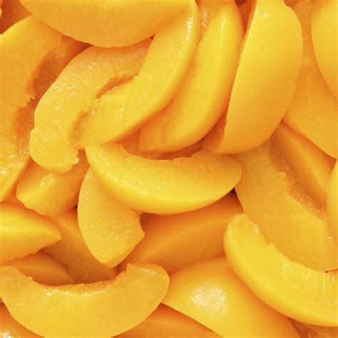 How much fat is in peach slices - calories, carbs, nutrition