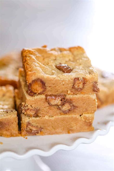 How much fat is in peanut butter cup blondies - calories, carbs, nutrition